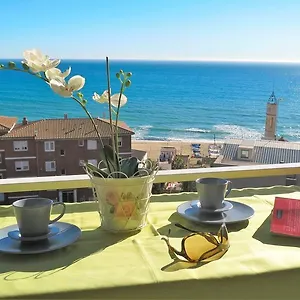 Bianca Seaview & , Montgat España